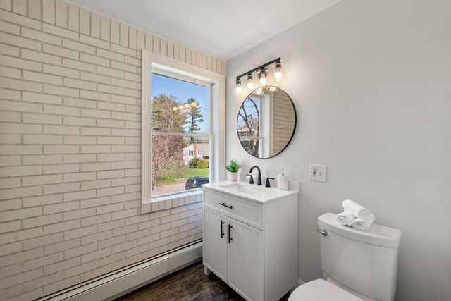 1 Fisher Rd, Hingham, MA 02043