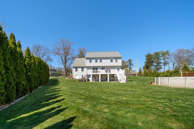 1 Fisher Rd, Hingham, MA 02043