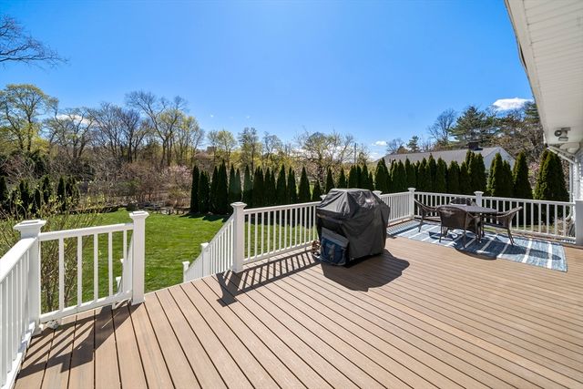 1 Fisher Rd, Hingham, MA 02043