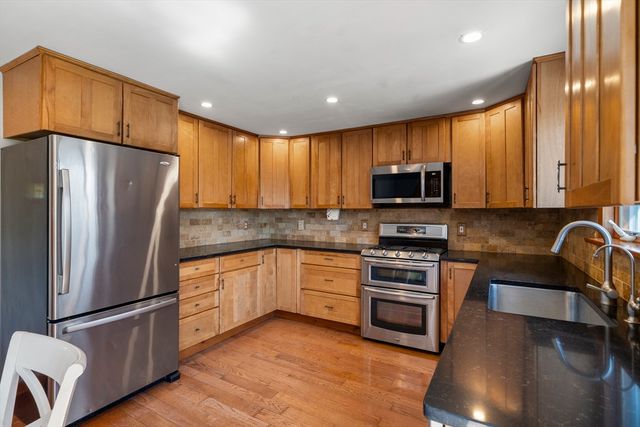 1 Fisher Rd, Hingham, MA 02043