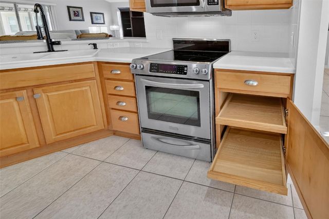 17325 SE 73RD PARK GLEN COURT, The Villages, FL 32162