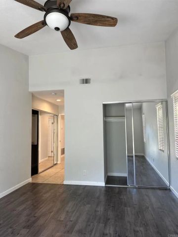 11079 Avenida De Los Lobos, San Diego, CA 92127