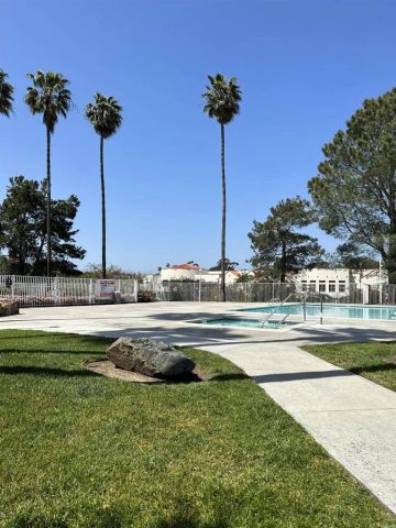 11079 Avenida De Los Lobos, San Diego, CA 92127