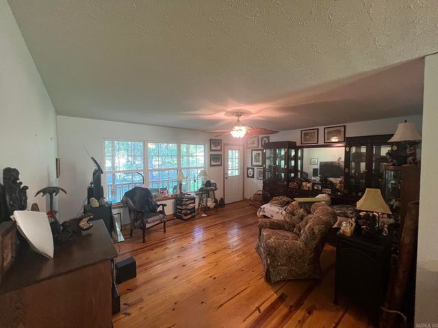 67 Springhill Dr, Greenbrier, AR 72058