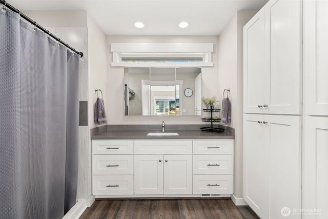 868 Coal Creek Road, Chehalis, WA 98532