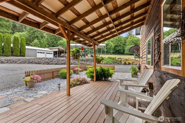 868 Coal Creek Road, Chehalis, WA 98532