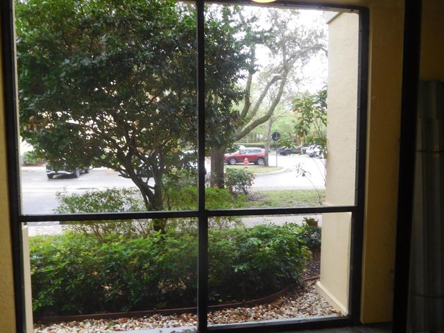 2729 Anzio Court 102, Palm Beach Gardens, FL 33410