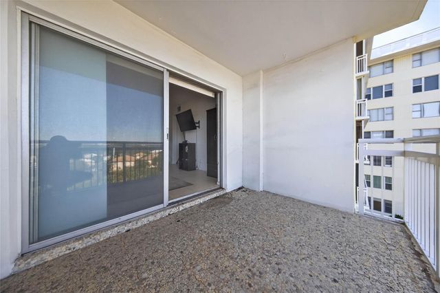 4400 Hillcrest Drive 704, Hollywood, FL 33021