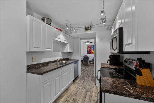 4400 Hillcrest Drive 704, Hollywood, FL 33021