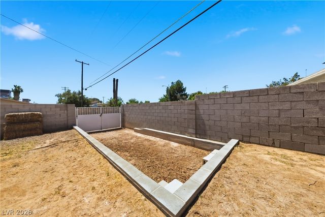 3347 Florrie Avenue, Las Vegas, NV 89121