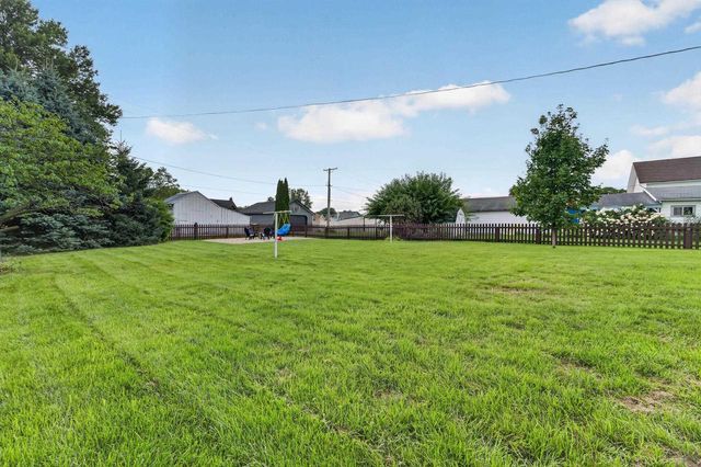 106 W 2nd Street, Waunakee, WI 53597