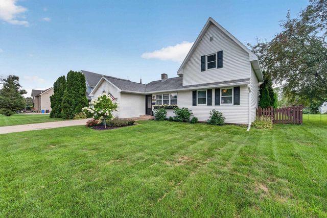 106 W 2nd Street, Waunakee, WI 53597
