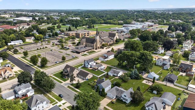 106 W 2nd Street, Waunakee, WI 53597