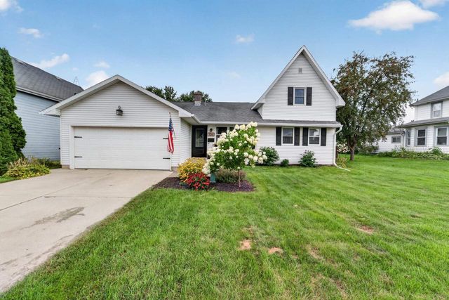 106 W 2nd Street, Waunakee, WI 53597