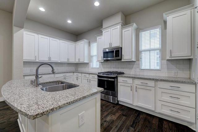 2724 Freund Street, Houston, TX 77003