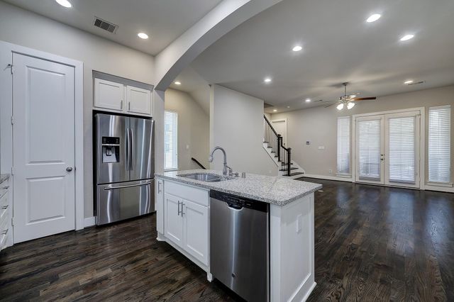 2724 Freund Street, Houston, TX 77003