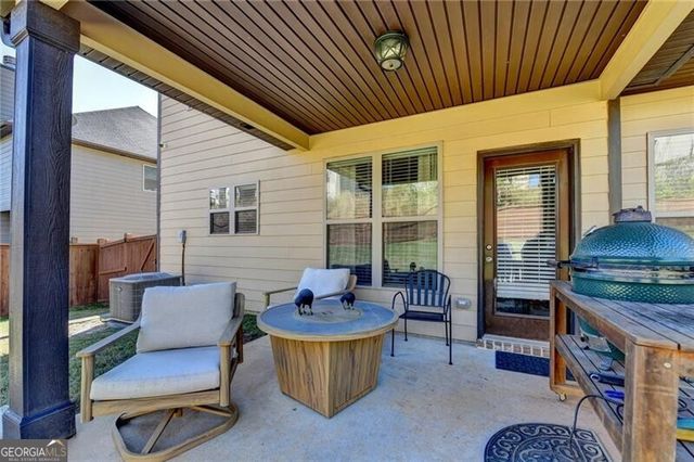 1460 Long Acre Drive, Loganville, GA 30052