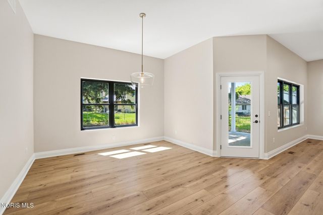 550 Monroe Court, Bowling Green, OH 43402