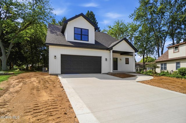 550 Monroe Court, Bowling Green, OH 43402