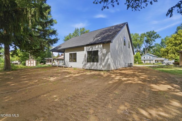 550 Monroe Court, Bowling Green, OH 43402