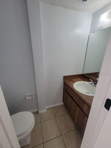 5122 TEMPLE HEIGHTS ROAD D, Tampa, FL 33617