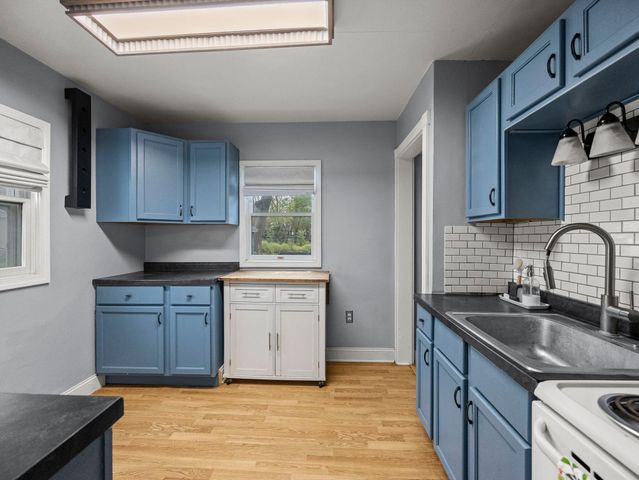 406 5th Street NW, Montgomery, MN 56069