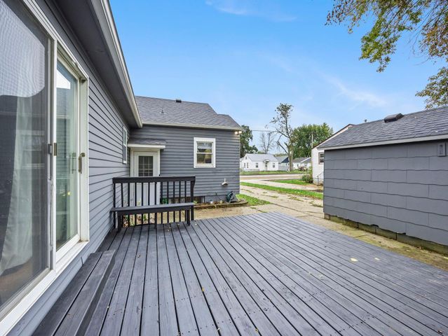 406 5th Street NW, Montgomery, MN 56069