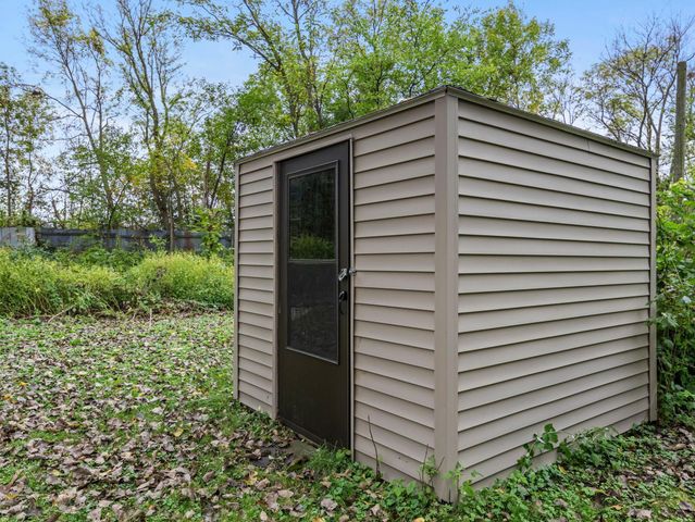 406 5th Street NW, Montgomery, MN 56069