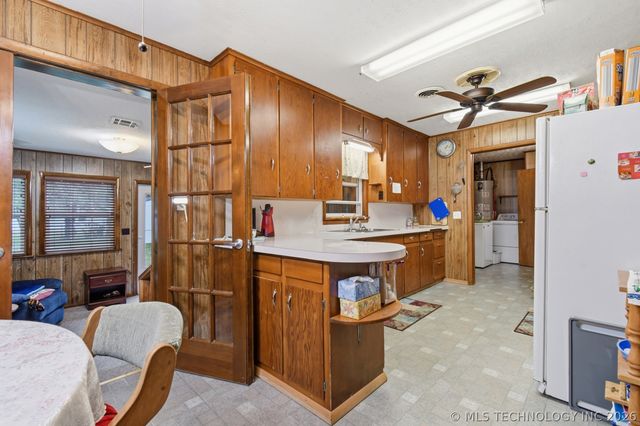 105 S Locust Street, Oologah, OK 74053