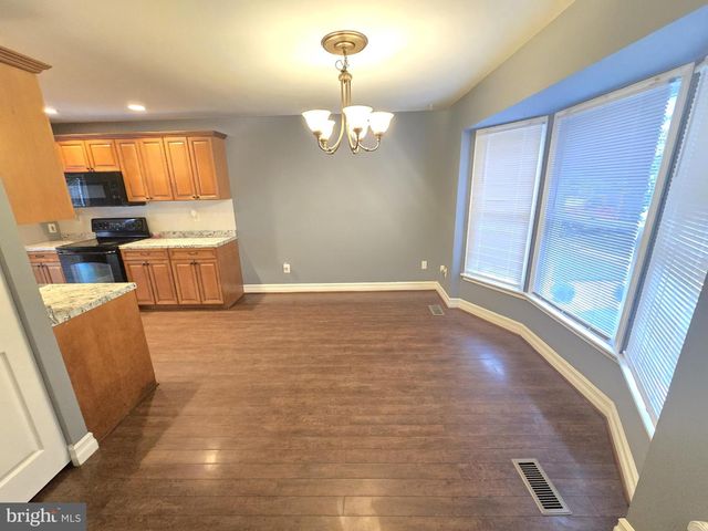 7655 SHERLOCK CT, Pasadena, MD 21122