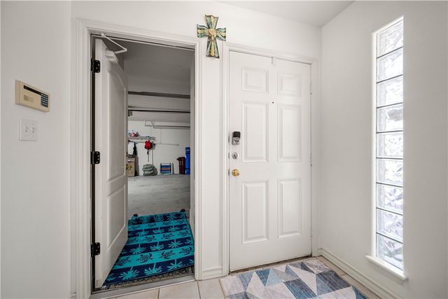 15102 Leeward Dr 604, Corpus Christi, TX 78418