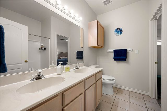 15102 Leeward Dr 604, Corpus Christi, TX 78418