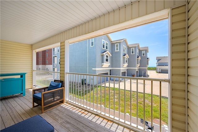 15102 Leeward Dr 604, Corpus Christi, TX 78418