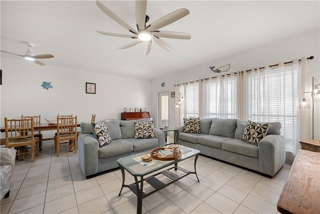 15102 Leeward Dr 604, Corpus Christi, TX 78418
