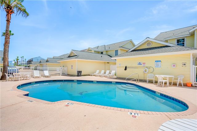 15102 Leeward Dr 604, Corpus Christi, TX 78418