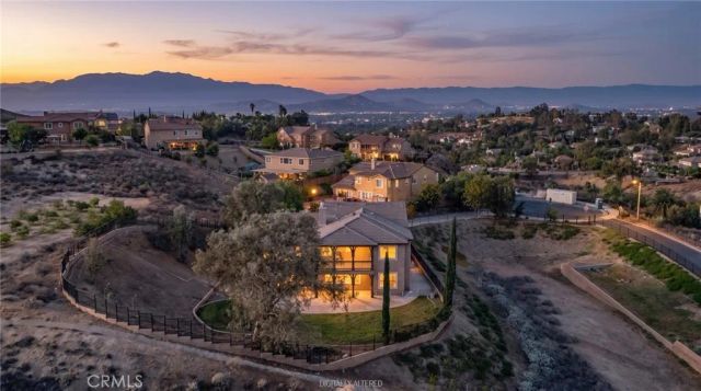 16991 Hidden Trails, Riverside, CA 92503