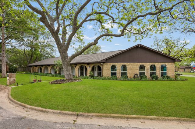 3211 Glasgow Terrace, Arlington, TX 76015