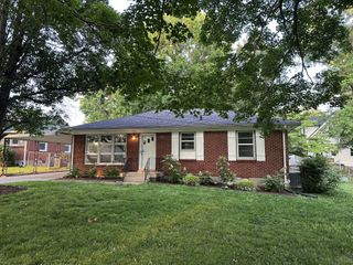 3622 Sabre Dr, Nashville, TN 37211