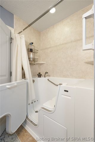 3507 Wexford Court, New Albany, IN 47150