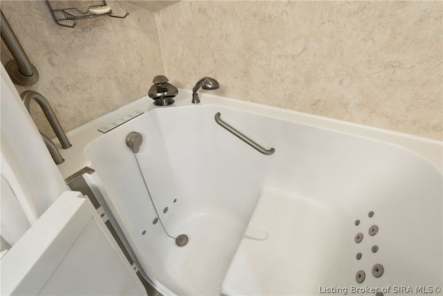 3507 Wexford Court, New Albany, IN 47150