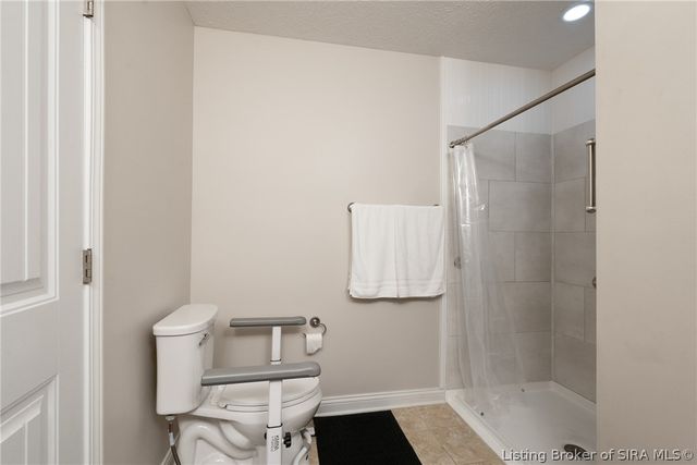 3507 Wexford Court, New Albany, IN 47150