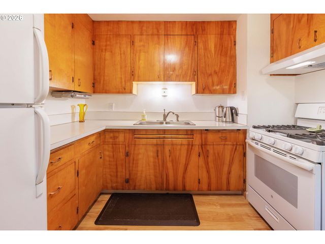 7003 N WALL Ave, Portland, OR 97203