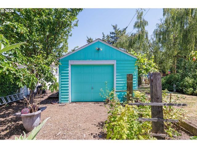 7003 N WALL Ave, Portland, OR 97203