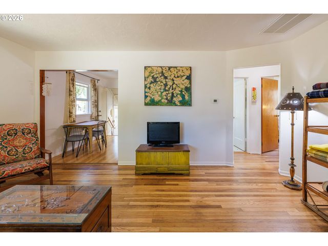 7003 N WALL Ave, Portland, OR 97203