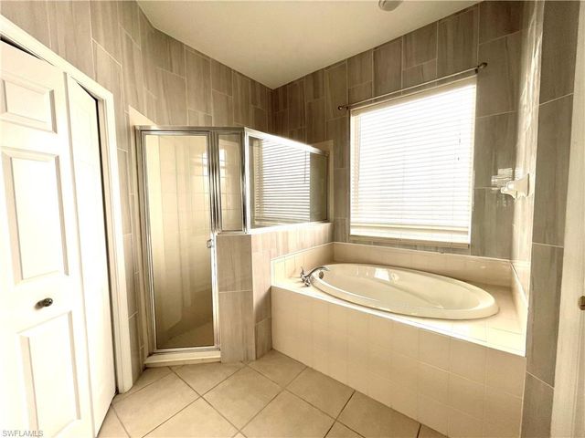 9699 Blue Stone CIR, Fort Myers, FL 33913