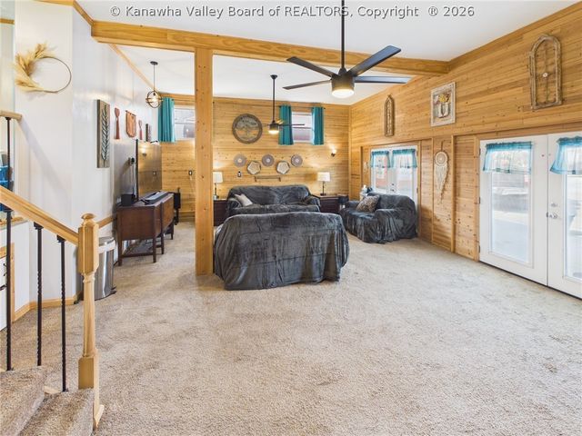 19 River Drive, Elkview, WV 25071