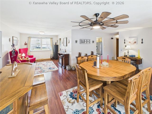 19 River Drive, Elkview, WV 25071