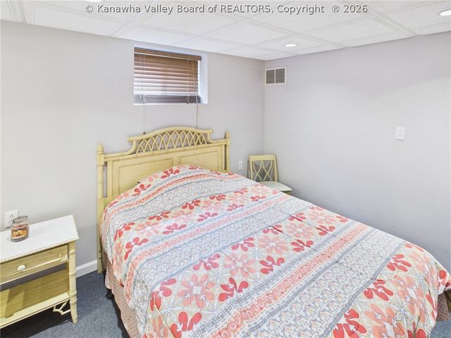 19 River Drive, Elkview, WV 25071