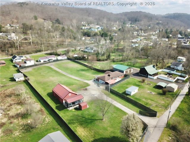 19 River Drive, Elkview, WV 25071