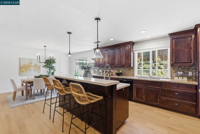 198 Pulido Rd, Danville, CA 94526